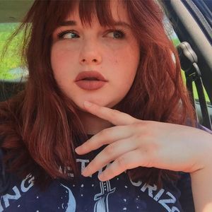 Meet your Posher, Whitney